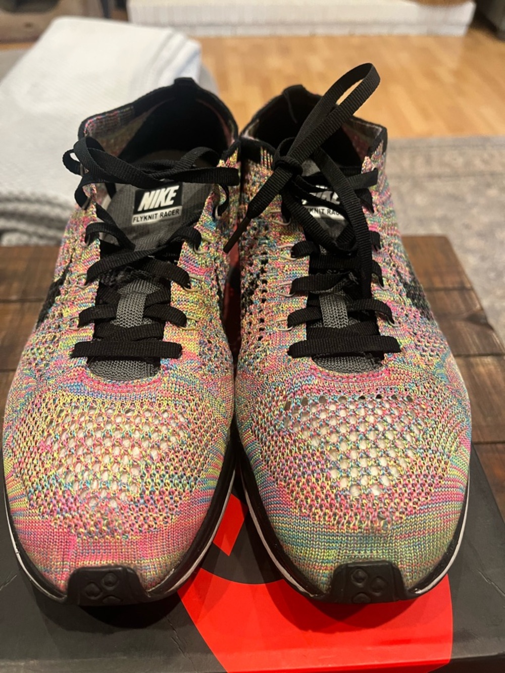 Nike Multicolor Flyknit Racer size 8.5 - Picture 6 of 8
